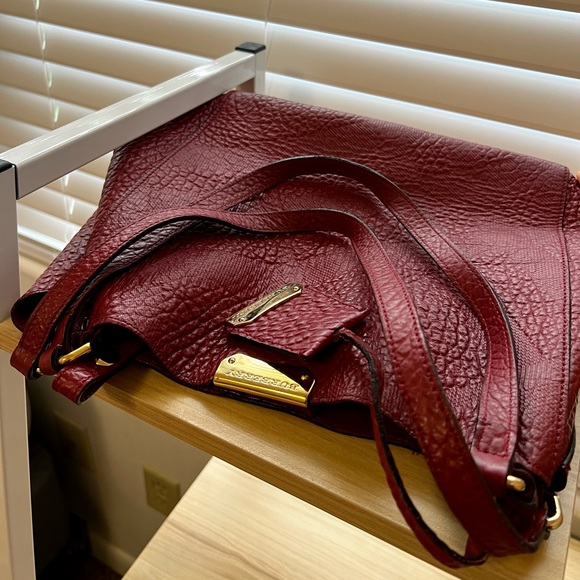 Burberry Authentic Military Red Tote - Picture 5 of 7